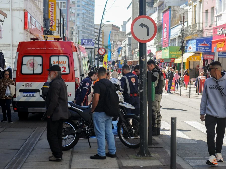 Samu constatou o óbito ao chegar no local e BM foi acionada para atender à ocorrência Foto : Camila Cunha