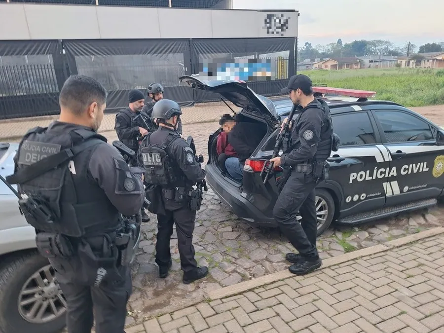 Presos foram capturados durante a segunda fase da Operação Medellín Foto : Polícia Civil / CP