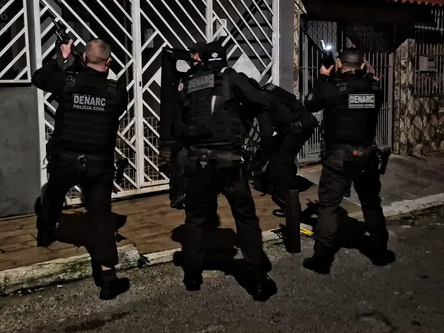 Mandados foram cumpridos pelo Denarc na manhã de quinta-feira Foto : Polícia Civil / CP