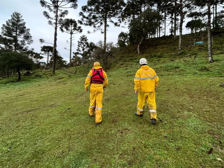 Local da queda de helicóptero de Rick é de difícil acesso e exige caminhada de 3 horas Foto : Divulgação / CBMSC