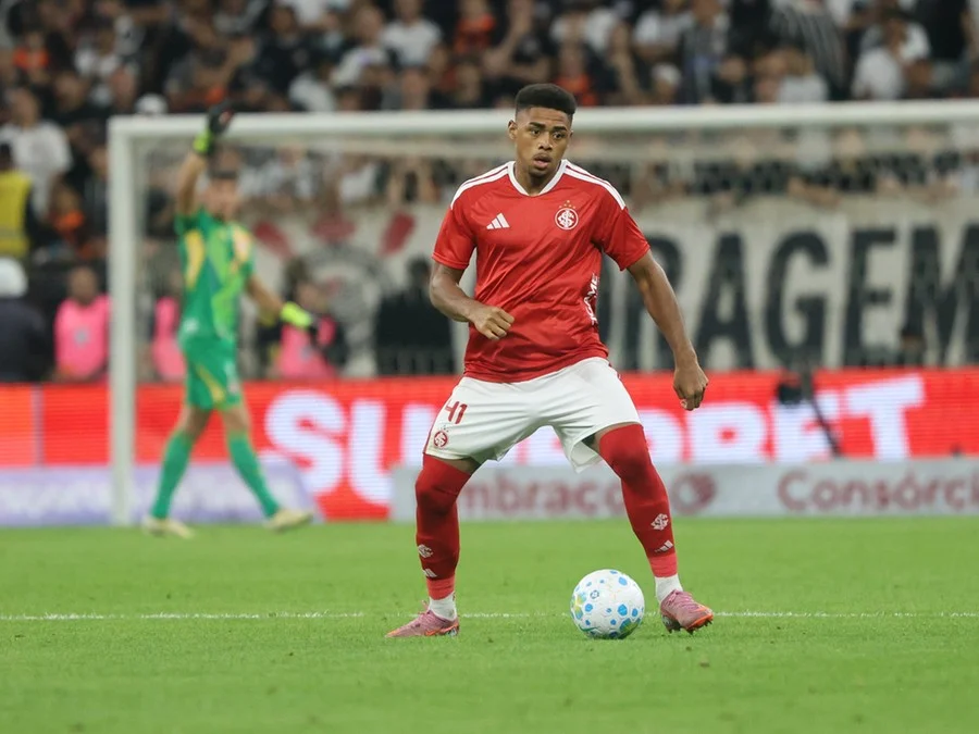 Victor Gabriel é liberado pelo STJD e reforça o Inter no Gre-Nal