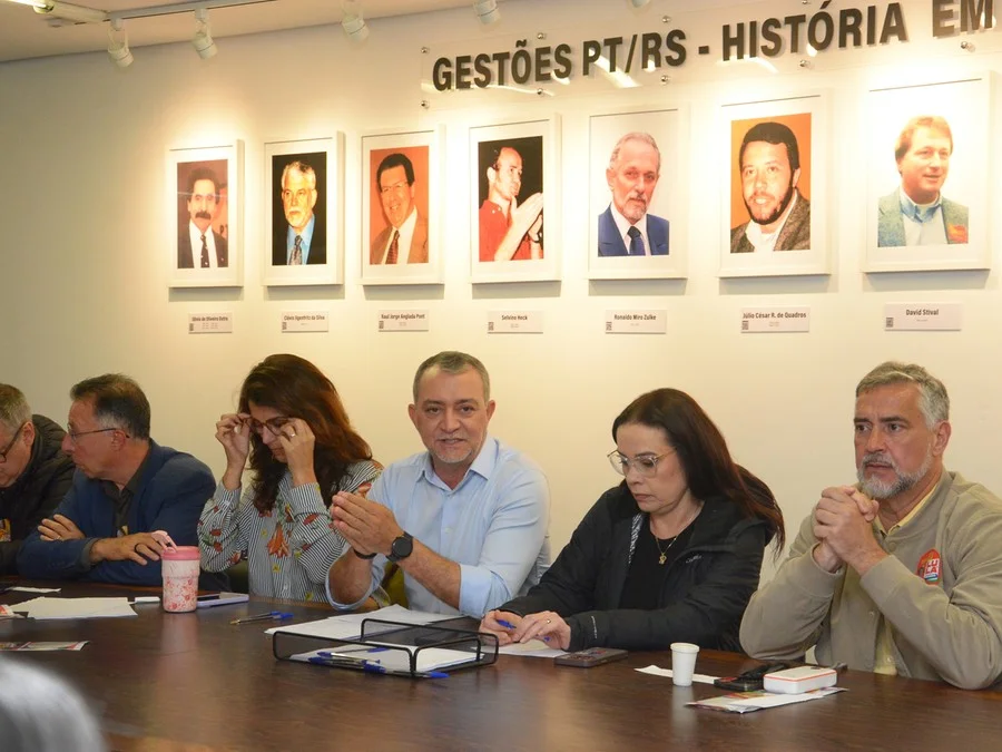 Pimenta, Edegar Pretto e Manuela são cotados para atuar no governo Lula