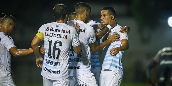 Grêmio bateu o Vitória e se aproximou de vaga nas quartas da Copa do Brasil | Foto: Lucas Uebel / Grêmio / Divulgação / CP