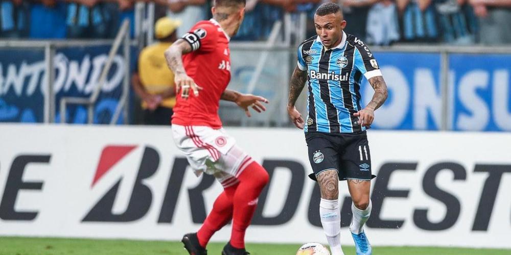 Everton tem o interesse no atacante gremista para a janela do Verão europeu | Foto: Lucas Uebel / Grêmio / Divulgação / CP