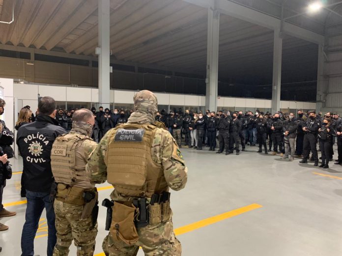 Cerca de 250 agentes, em 60 viaturas, foram mobilizados nesta terça. Foto: Polícia Civil do Rio Grande do Sul/Divulgação