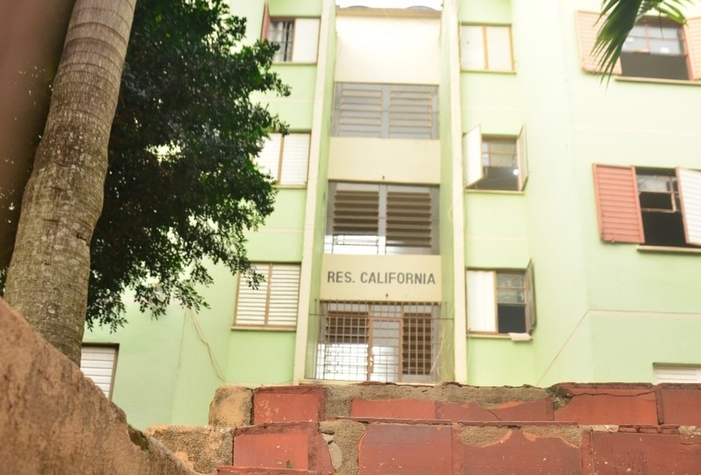 Edifício de onde bebê foi arremessado em Santo Ângelo — Foto: Matheus Farias/Grupo Sepé
