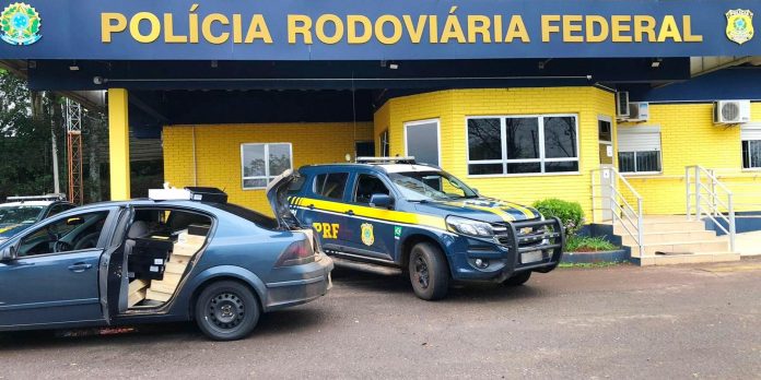 Motorista do veículo abordado já havia sido flagrado no dia 12 deste mês pelo mesmo delito | Foto: PRF / Divulgação / CP