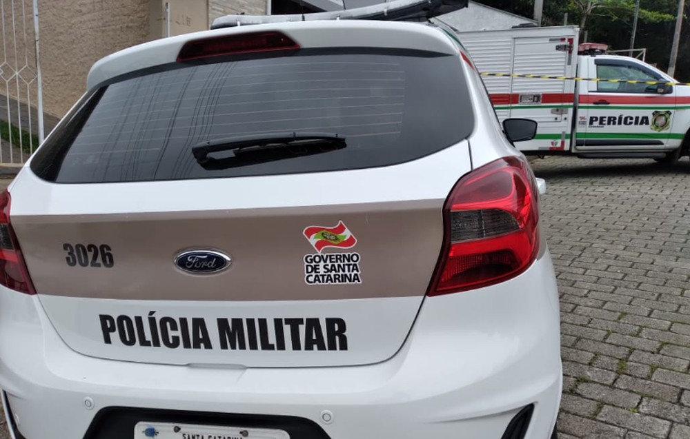 Mulher tinha 32 anos e ex-marido, 40. Eles terminaram o relacionamento em agosto. — Foto: Polícia Militar/Divulgação