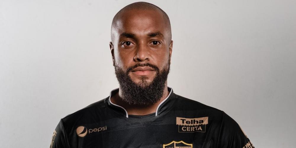 Goleiro Lucio foi um dos atletas do São Luiz que testaram positivo para a Covid-19 | Foto: EC São Luiz / Divulgação / CP