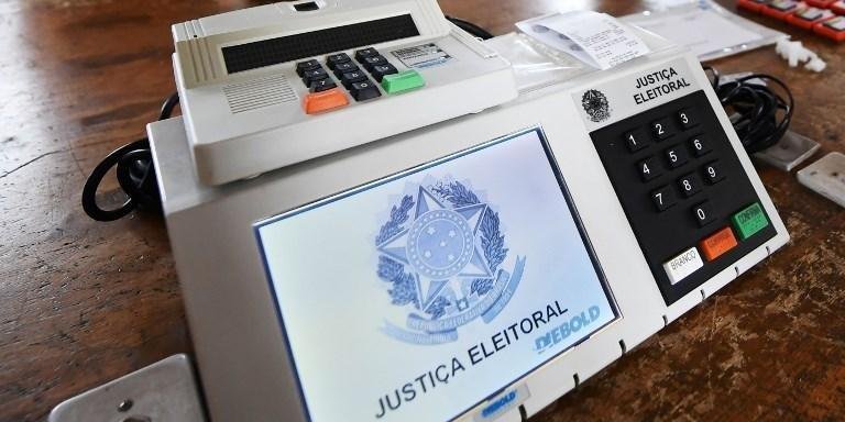 Prefeitos insistem na suspensão das eleições em 2020 | Foto: Evaristo Sa / AFP / CP