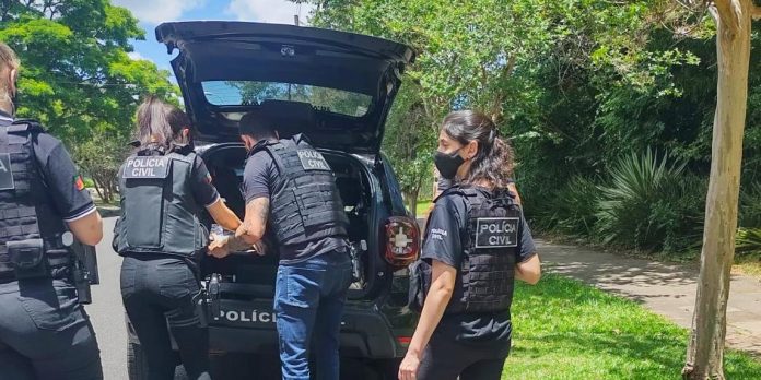 Três mandados judiciais foram cumpridos nos bairros Três Figueiras e Chácara das Pedras. Foto: PC/Divulgação