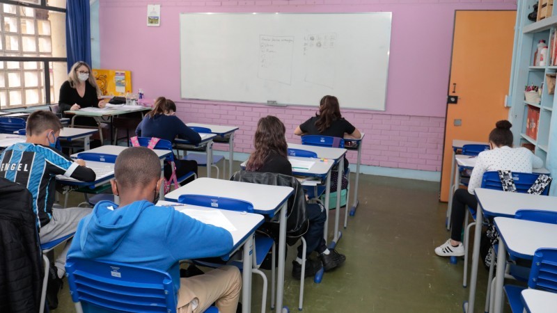 Protocolos sanitários precisam ser observados em sala de aula - Foto: Itamar Aguiar / Palácio Piratini / Arquivo