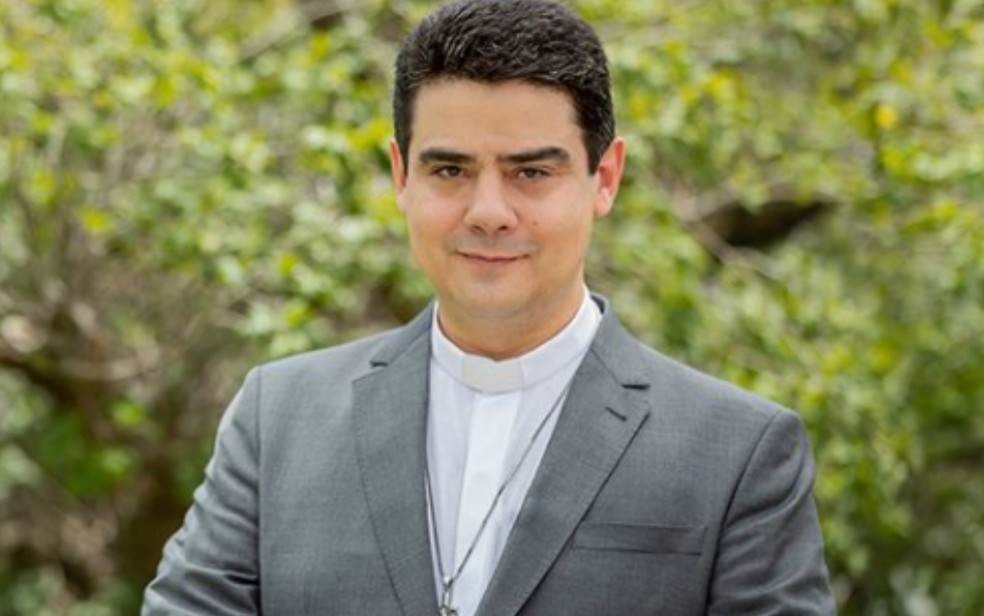 Padre Robson Oliveira Pereira Afipe Associação Filhos do Pai Eterno Trindade Goiás — Foto: Reprodução/Instagram