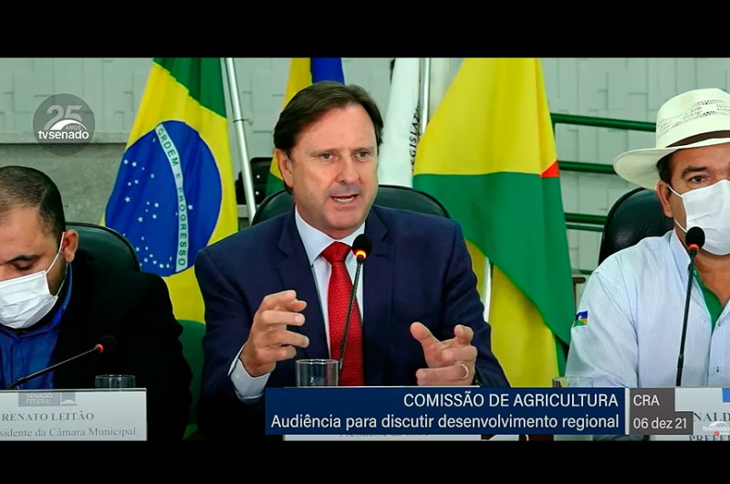 Presidente da CRA, Acir Gurgacz comanda debate em Buritis - Agência Senado
