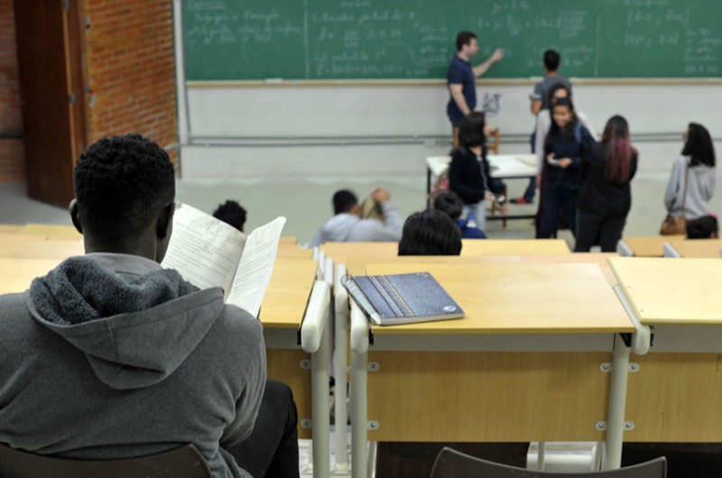 Cotas na universidade: lei prevê revisão única em 2022, mas senador defende reavaliação a cada 10 anos - Marcello Casal Jr/Agência Brasil
