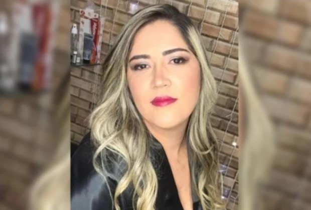 Drielle foi encontrada morta, próximo a uma estação de metrô de SamambaiaArquivo Pessoal Drielle Ribeiro, vítima de feminicídio no DF Vítima tinha 34 anosArquivo Pessoal Drielle Ribeiro, vítima de feminicídio no DF Mulher foi encontrada com diversas per