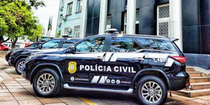 Ato de entrega ocorreu no Palácio da Polícia, em Porto Alegre | Foto: Raquel Barcellos / Polícia Civil / Especial / CP