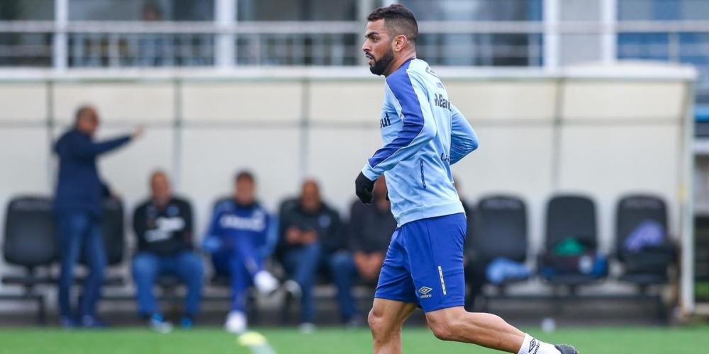 Treino ocorreu pela manhã, no CT Luiz Carvalho | Foto: Lucas Uebel / Grêmio / CP