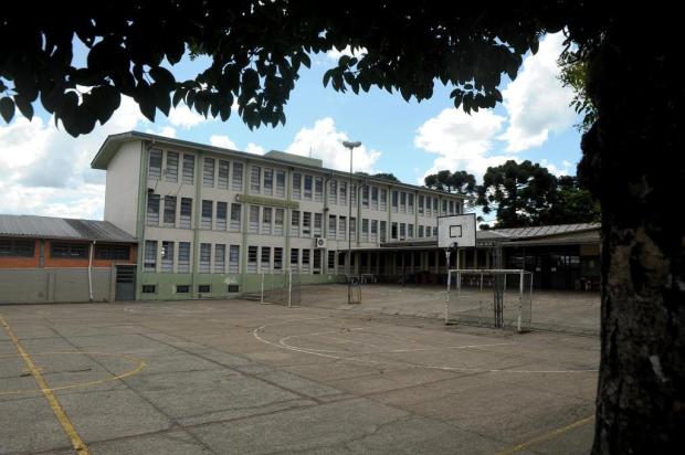 Escola Estadual de Ensino Médio Alexandre Zattera, no bairro Desvio Rizzo, em Caxias do Sul, aderiu ao modelo cívico-militar, mas processo de implantação está parado Foto: Lucas Amorelli / Agencia RBS