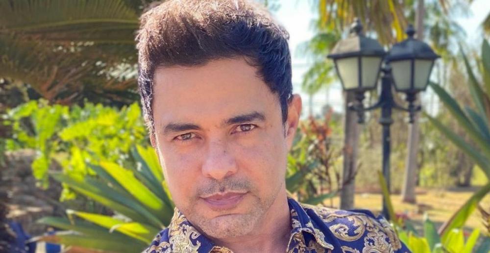 Zezé Di Camargo celebra Ano Novo ao lado das filhas e genros - Reprodução/Instagram