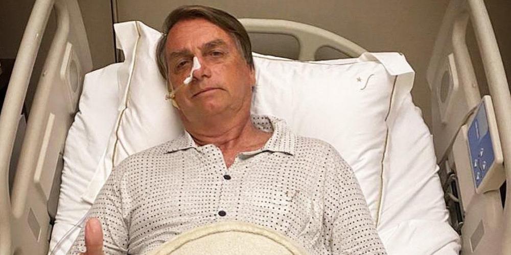No hospital, Bolsonaro diz que poderá passar por cirurgia | Foto: Twitter / Reprodução / CP