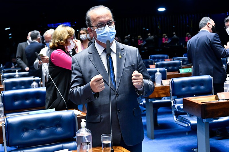 O senador apresentará uma proposta de portaria, como solução após o veto de Bolsonaro ao programa que visa beneficiar pequenas e microempresas e também microempreendedores individuais (MEIs) com o parcelamento de dívidas - Waldemir Barreto/Agência Senado