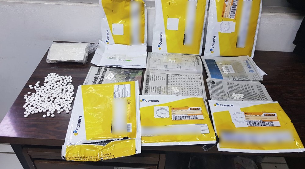 Mulher enviava comprimidos abortivos pelos Correios. Investigação continua — Foto: Divulgação/Polícia Civil
