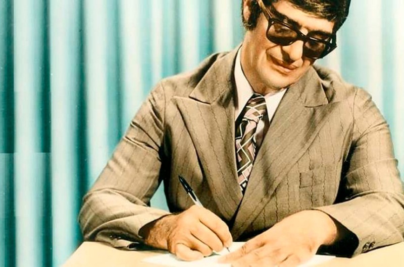 Chico Xavier, durante durante sua vida, vendeu mais de 50 milhões de livros, revertendo os direitos autorais para obras de assistência social - www.orzil.org
