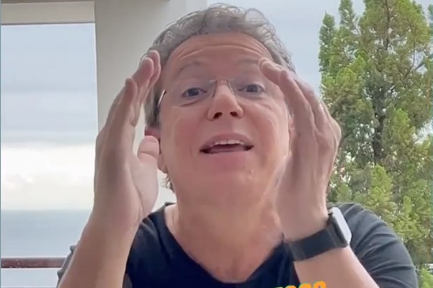 Boninho atiça web com possibilidade de Casa de Vidro no BBB22 (Foto: Reprodução/Instagram)