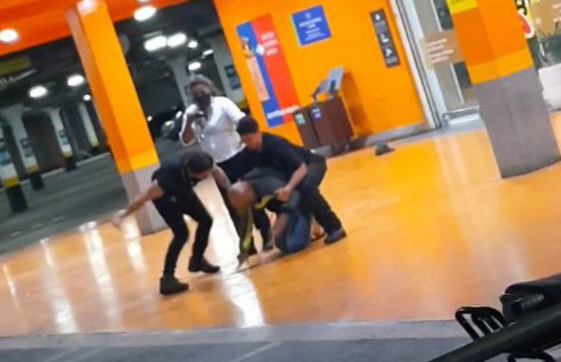 Homem morre espancado em saída de hipermercado na zona Norte de Porto Alegre