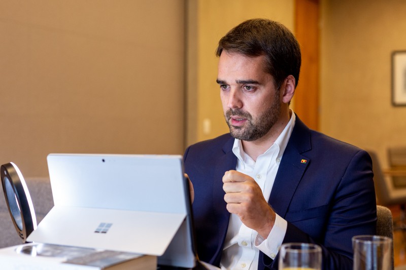 Leite lembrou que já houve retorno de diversas etapas de ensino sem intercorrências ou problemas sanitários - Foto: Gustavo Mansur/Palácio Piratini