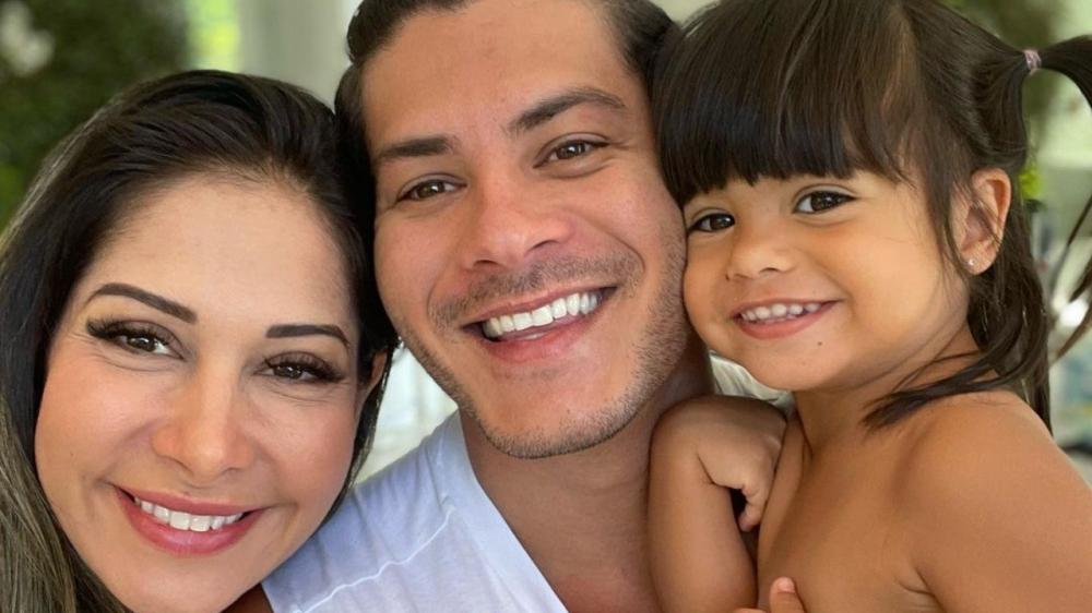 Maíra Cardi rebate ataques à filha com Arthur Aguiar (Foto: Instagram)