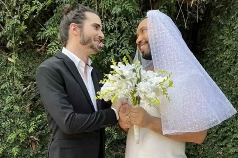 Gil do Vigor abandona Fiuk no altar em 'casamento' — Foto: Instagram