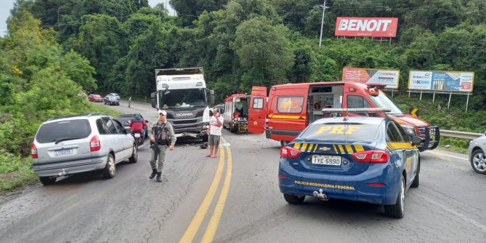Acidente aconteceu na manhã deste domingo (20) | Foto: Divulgação / PRF