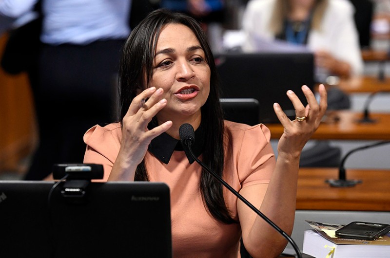 A Frente Parlamentar pelo Desarmamento foi criada por projeto de resolução da senadora Eliziane Gama (Cidadania-MA) - Roque de Sá/Agência Senado