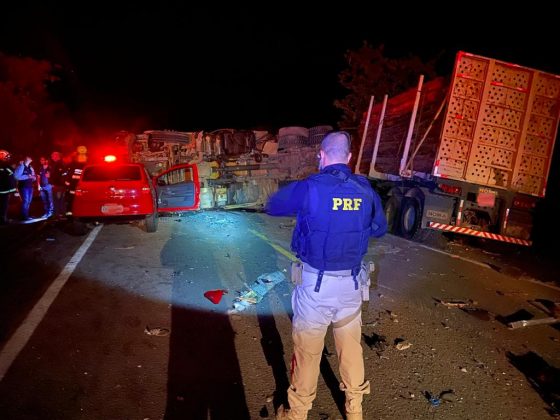 Seis pessoas morreram no acidente envolvendo quatro veículos. Foto: Divulgação PRF/RS