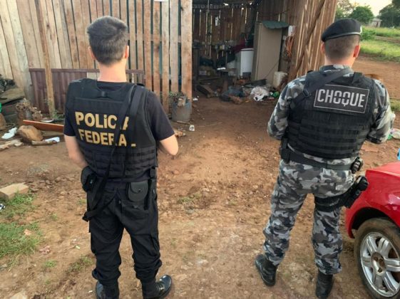 Cerca de 50 agentes participaram da força-tarefa, que também mobilizou efetivo da BM. Foto: Polícia Federal/Divulgação