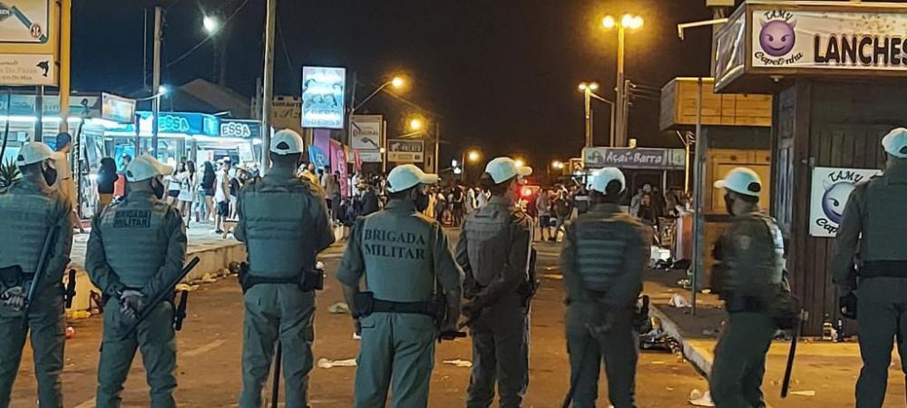 BM e Guarda Municipal de Imbé tiveram que dispersar aglomeração no final dessa madrugada | Foto: Brigada Militar/Divulgação