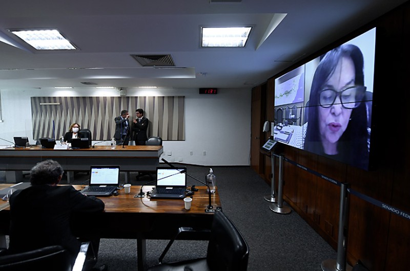 A retirada de pauta foi pedido da relatora, senadora Rose de Freitas, após impasse sobre desobrigação de professores de educação física que atuam nas escolas de pagarem a contribuição anual aos conselhos - Edilson Rodrigues/Agência Senado
