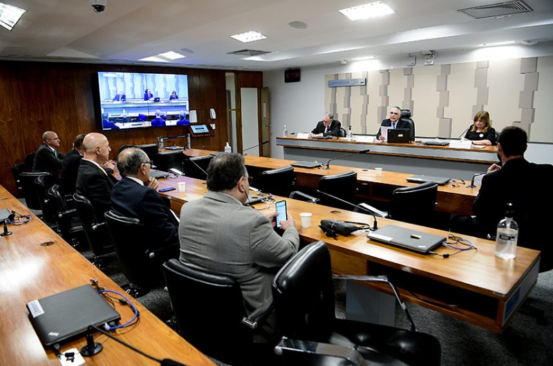 O aumento médio de 24,85% no valor da energia distribuída pela Enel Distribuição Ceará foi questionado durante audiência pública sobre o tema na CTFC - Pedro França/Agência Senado