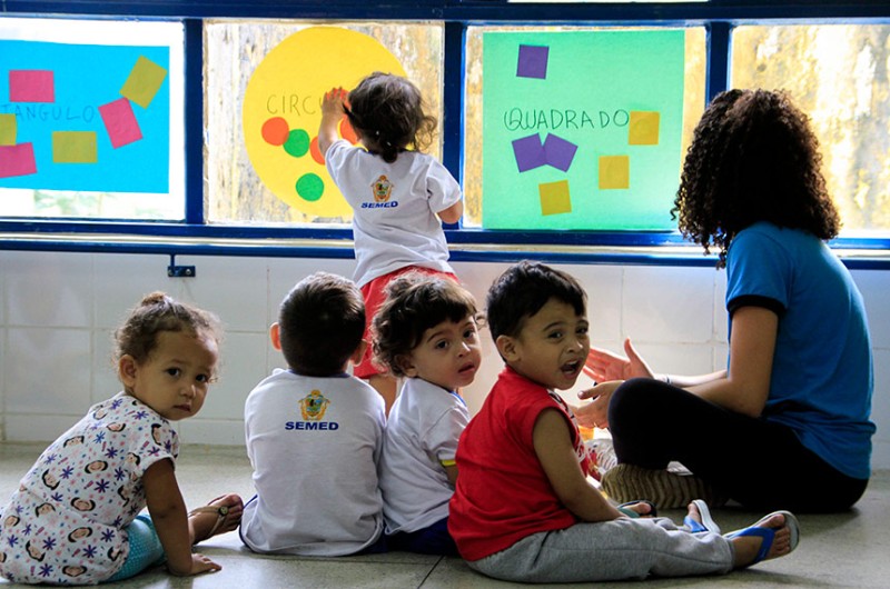 Crianças em creche municipal em Manaus - Altemar Alcantara/Semcom