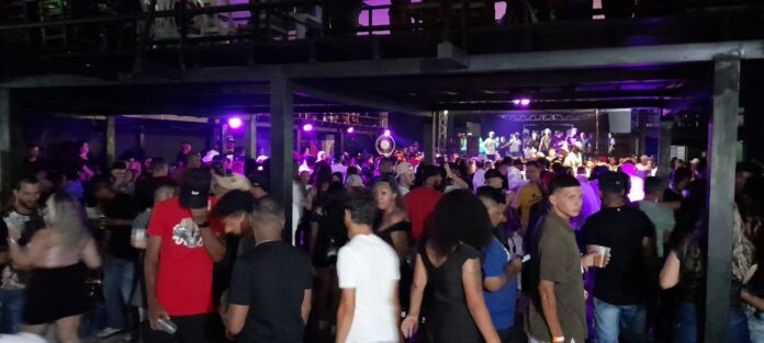 Casa de shows promovia festa com cerca de 800 pessoas na zona sul da capital. Foto: Guarda Municipal / Divulgação