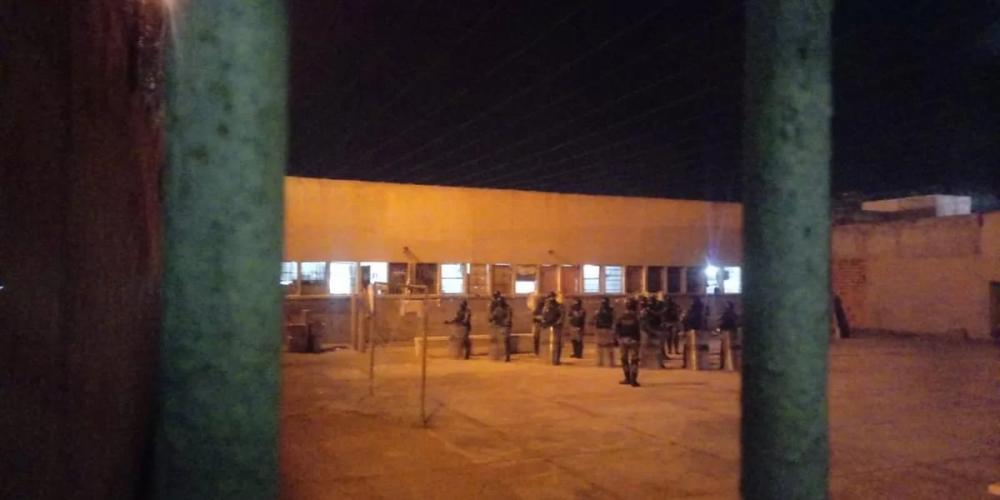 Presos colocam fogo em presídio em Pelotas | Foto: Carlos Estevão / Especial / CP
