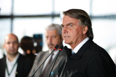 Bolsonaro cria um novo inimigo do Brasil