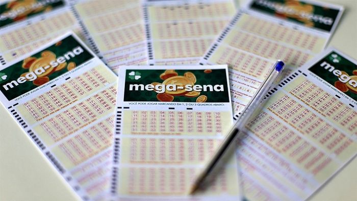 Aposta simples da Mega-Sena custa R$ 4,50 - (Foto: Divulgação/Caixa Econômica Federal)