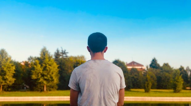 A FLEXIBILIDADE PSICOLÓGICA PODE AJUDAR A SUPERAR OS PENSAMENTOS NEGATIVOS EM TRÊS PASSOS (FOTO: REPRODUÇÃO/UNSPLASH)