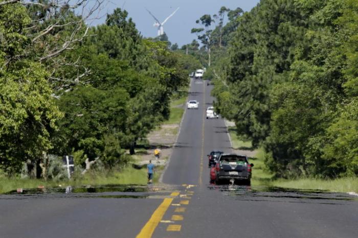 Ao todo, foram 8.637 veículos autuados por radar fotográfico (60%) e 504 por radar monóculo (460%) Lauro Alves / Agencia RBS