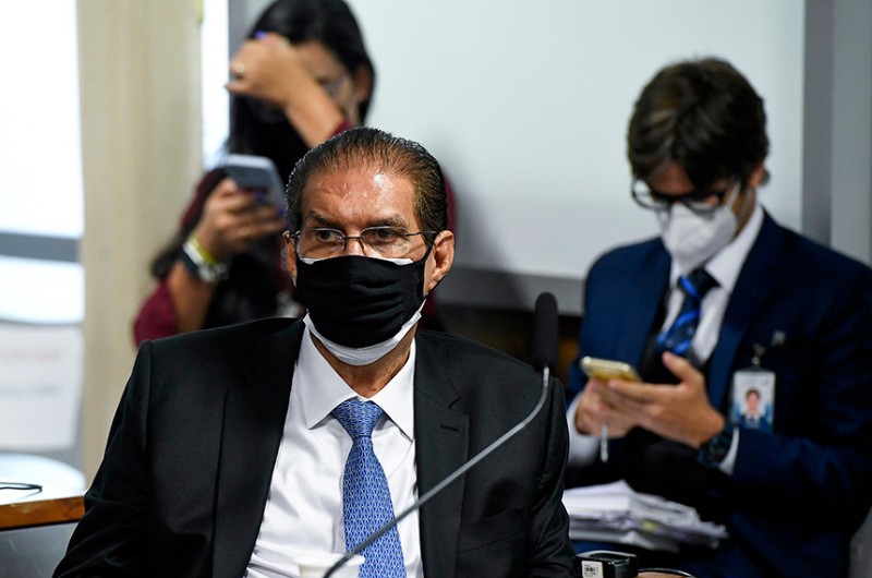 O projeto, que beneficia profissionais em inatividade involuntária superior a 30 dias, é de autoria de Jader Barbalho - Jefferson Rudy/Agência Senado