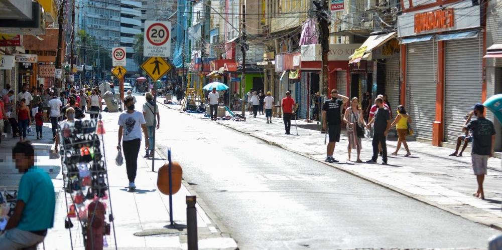 Lojas do Centro de Porto Alegre ficaram fechadas neste sábado devido ao decreto do governo do Estado. Foto: Guilherme Almeida/Correio do Povo
