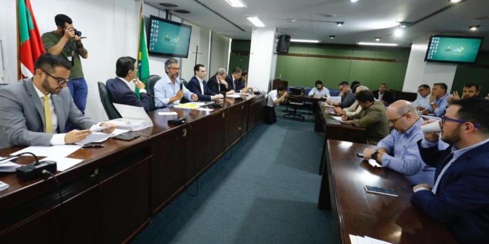 Reunião realizada nessa quinta-feira reuniu deputados e integrantes do Executivo | Foto: Cristiano Guerra / Divulgação / CP